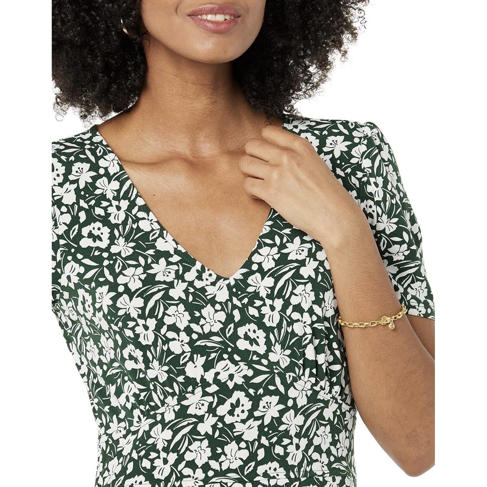 Women's Sz XXL 2XL Dark Green Floral Print Short Sleeve VNeck Fit Flare Dress‎ - Picture 3 of 11
